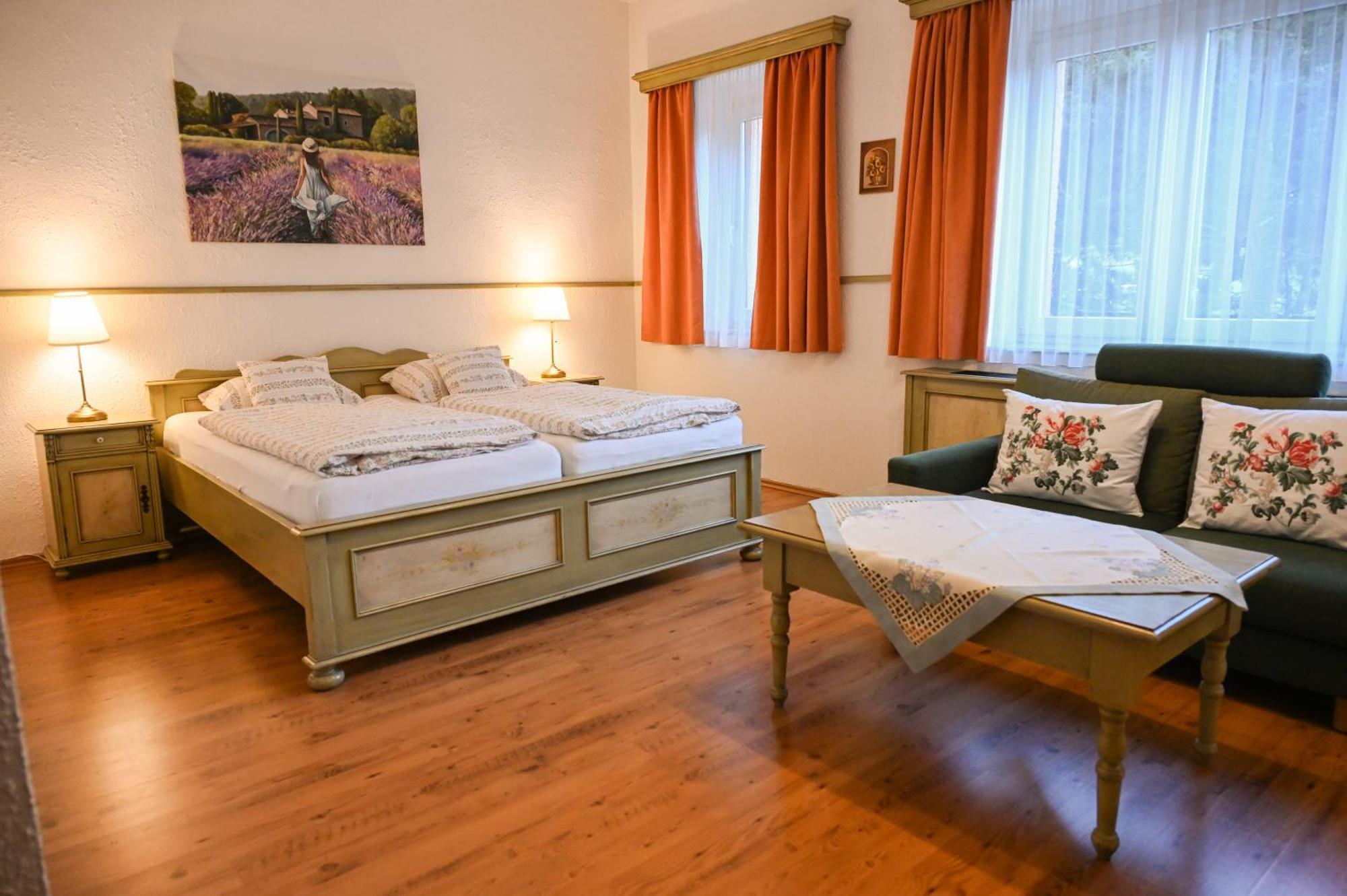 Diana Apartahotel